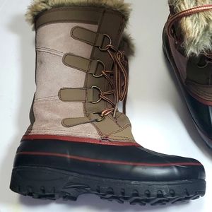 KHOMBU WINTER BOOTS SIZE 6 VERY GOOD CONDITION VERY WORN